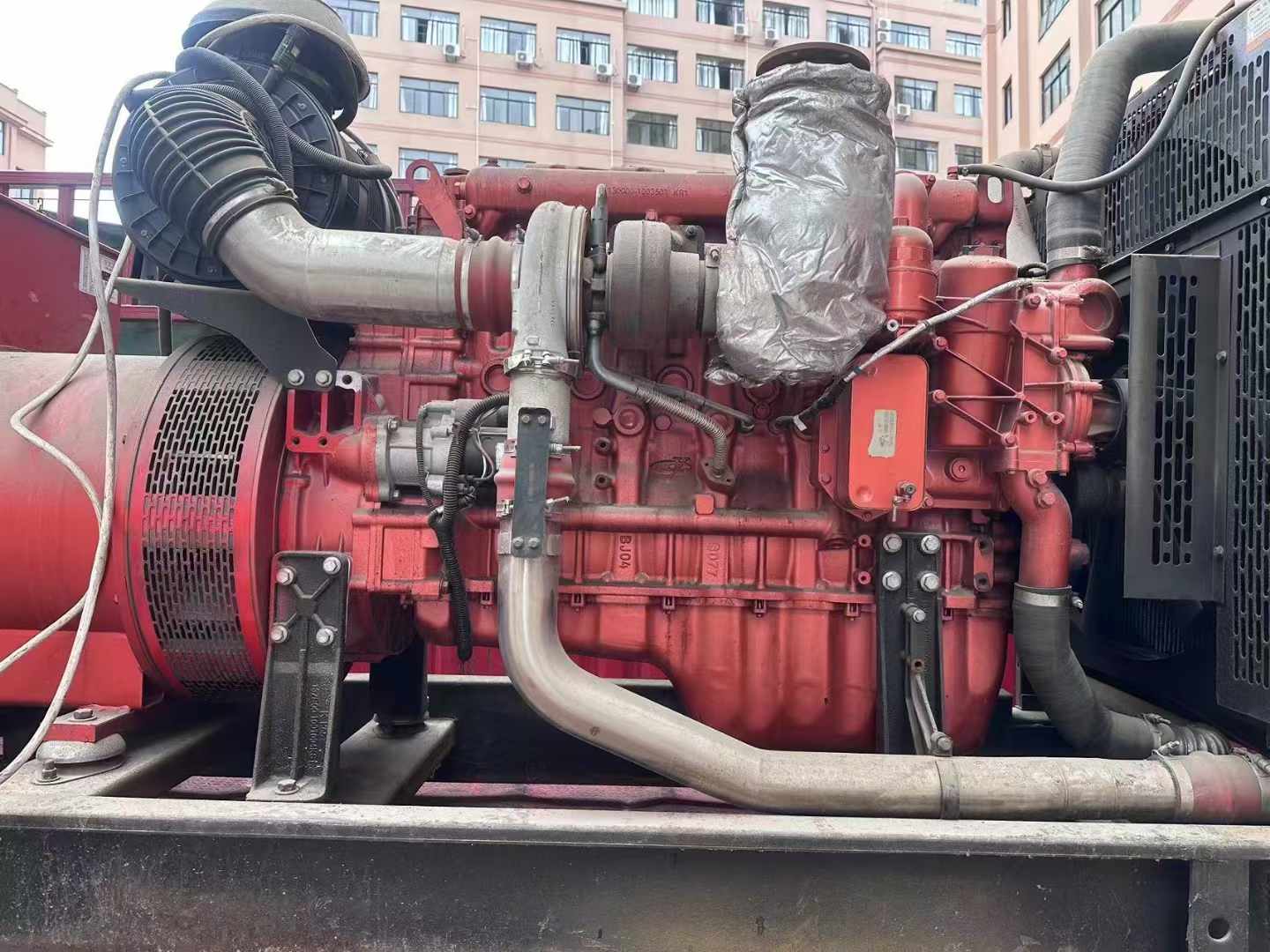 小板镇如何选择适合 600kW 柴油发电机组的过载保护器？