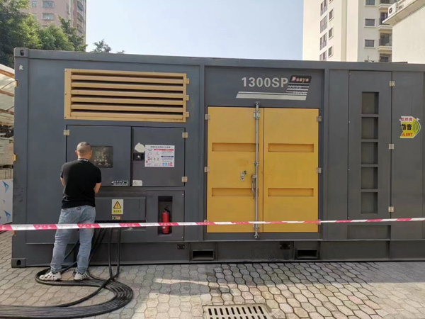 小板镇延长空气滤清器使用寿命的注意事项
