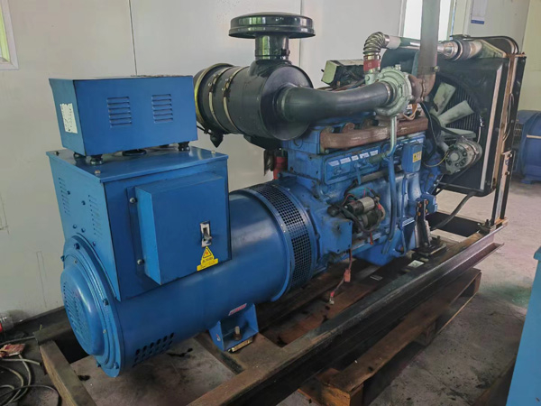 小板镇100kW柴油发电机组使用多级机油有哪些优缺点？