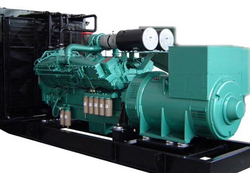 小板镇冬季柴油发电机组启动前应进行哪些预热操作?